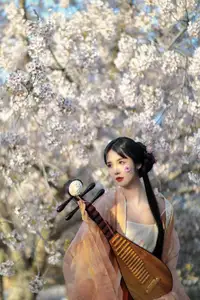 Jian Ying Tao Nai: Elegant Asian Muse Amidst Spring Blossoms - YiTuYu Art Language Vol.8617 - image 13