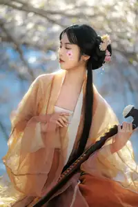 Jian Ying Tao Nai: Elegant Asian Muse Amidst Spring Blossoms - YiTuYu Art Language Vol.8617 - image 5