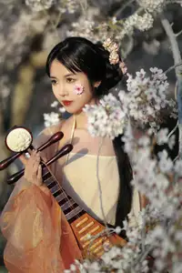 Jian Ying Tao Nai: Elegant Asian Muse Amidst Spring Blossoms - YiTuYu Art Language Vol.8617 - image 10