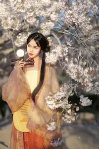 Jian Ying Tao Nai: Elegant Asian Muse Amidst Spring Blossoms - YiTuYu Art Language Vol.8617 - image 25