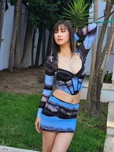 Ageless Beauty: Duong Thuy Linh Radiates Confidence and Elegance in Her Late 30s - image 1