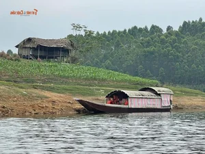 The Peaceful Recovery and Scenic Beauty of Thac Ba Lake in Vietnam - image 9