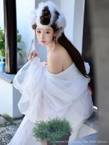 The Ethereal Elegance of Jin Yun Xi Yuki: A Modern Visual Masterpiece - image 27