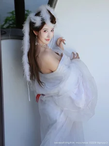The Ethereal Elegance of Jin Yun Xi Yuki: A Modern Visual Masterpiece - image 35