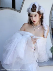 The Ethereal Elegance of Jin Yun Xi Yuki: A Modern Visual Masterpiece - image 44