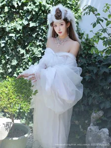 The Ethereal Elegance of Jin Yun Xi Yuki: A Modern Visual Masterpiece - image 45