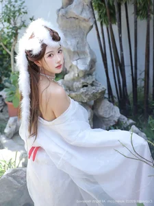 The Ethereal Elegance of Jin Yun Xi Yuki: A Modern Visual Masterpiece - image 38