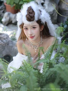 The Ethereal Elegance of Jin Yun Xi Yuki: A Modern Visual Masterpiece - image 33