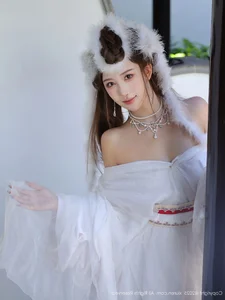 The Ethereal Elegance of Jin Yun Xi Yuki: A Modern Visual Masterpiece - image 42