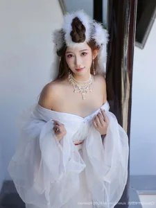 The Ethereal Elegance of Jin Yun Xi Yuki: A Modern Visual Masterpiece - image 37