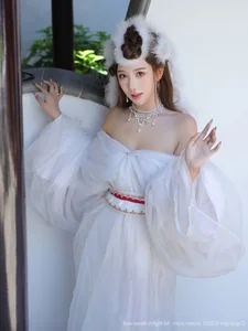 The Ethereal Elegance of Jin Yun Xi Yuki: A Modern Visual Masterpiece - image 18