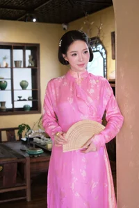 Vintage Elegance: The Timeless Beauty of Traditional Vietnamese Silk - image 3