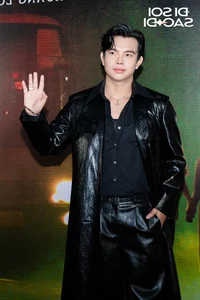 Stunning Red Carpet Looks at the 'Bus: One Way Trip' Premiere Featuring Tieu Vy - image 0
