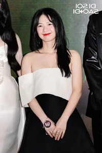 Stunning Red Carpet Looks at the 'Bus: One Way Trip' Premiere Featuring Tieu Vy - image 1