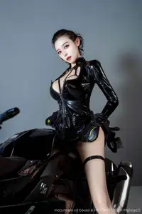 Qing Miao Vol.378: Alluring Biker Goddess in Powerful Black Leather - XingYan Star Face - image 6