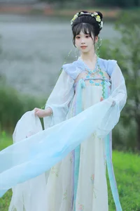 YiTuYu Art Language Vol.7304: Featuring Model Zhou Zhou Ay - image 20