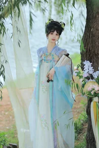 YiTuYu Art Language Vol.7304: Featuring Model Zhou Zhou Ay - image 16