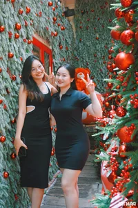 Enchanting Christmas Decorations at a Ho Chi Minh City Cafe Attract Hundreds of Daily Visitors - image 5