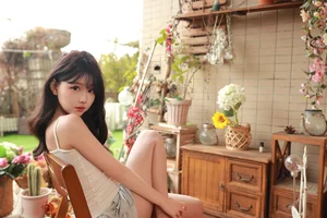 YiTuYu Art Language Vol.7277: Elegant Photography Featuring Shi Xiao Guan O - image 2