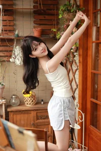 YiTuYu Art Language Vol.7277: Elegant Photography Featuring Shi Xiao Guan O - image 1