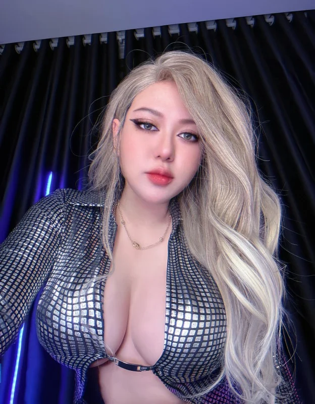 Social Media Influencer Addresses Viral Rumors and Privacy Concerns Following Recent Allegations