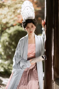 Captivating Visual Storytelling: YiTuYu Art Language Vol.6454 with Zhi Yu Qian Deng - image 7