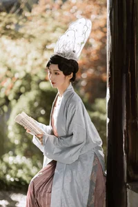 Captivating Visual Storytelling: YiTuYu Art Language Vol.6454 with Zhi Yu Qian Deng - image 9