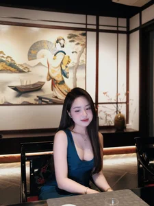 Hanoi Socialite Showcases Athletic Elegance at the Archery Range - image 1