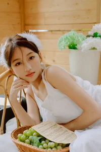 Contemporary Portrait Art: YiTuYu Art Language Vol.5588 Featuring Yu Er - image 2