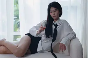 Dan Dan's Captivating Charm: YiTuYu Vol. 8582 Unveils Her Natural Beauty - image 14