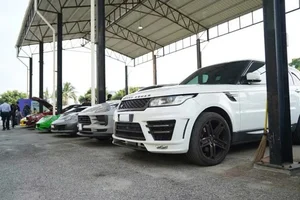 Massive Collection of Seized Luxury Supercars: 50+ High-Performance Vehicles Including Lamborghinis and Ferraris Discovered in Malaysia - image 7