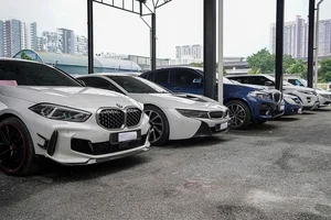 Massive Collection of Seized Luxury Supercars: 50+ High-Performance Vehicles Including Lamborghinis and Ferraris Discovered in Malaysia - image 10