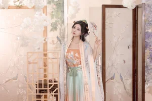 YiTuYu Art Language Vol.7470 - Stunning Portraiture by Qi Luo Sheng De Xiao Su Su - image 2