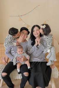 Gen Z Hot Moms in Vietnam: Redefining Modern Motherhood with Style and Grace - image 1