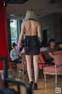 Summer Style Trends: IESS Model Lele Showcases the Summer Backless Fashion Series - image 83
