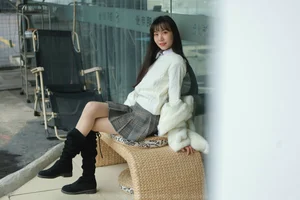 IESS Tuan Tuan Long Boots and Silk Hosiery Fashion Showcase - image 40