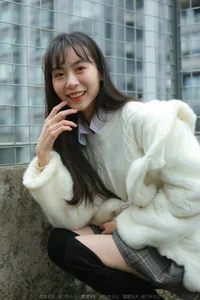 IESS Tuan Tuan Long Boots and Silk Hosiery Fashion Showcase - image 25