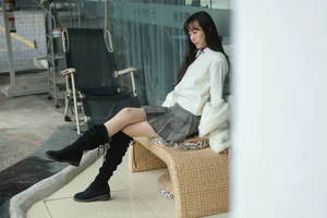 IESS Tuan Tuan Long Boots and Silk Hosiery Fashion Showcase - image 51