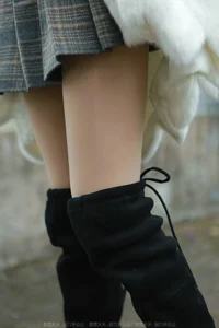 IESS Tuan Tuan Long Boots and Silk Hosiery Fashion Showcase - image 55