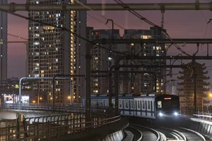 Stunning Sunset Views Over Ho Chi Minh City's New Metro Line - image 5