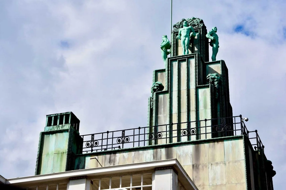 Exploring the Architectural Grandeur of the World's Most Stunning Century-Old Historic Mansion