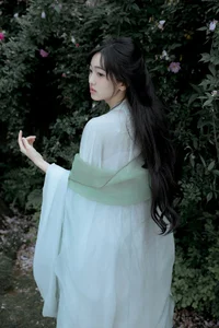 YiTuYu Art Language Vol.6893: Leng Ku Wang Ye’s Bold Aesthetic - image 9