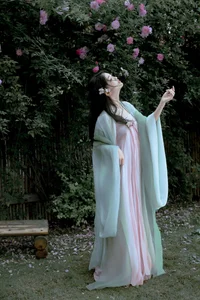 YiTuYu Art Language Vol.6893: Leng Ku Wang Ye’s Bold Aesthetic - image 19