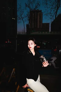 YiTuYu Art Language Vol.4845 Featuring Pei Tong Xue: A Stunning Portrait Photography Collection - image 2