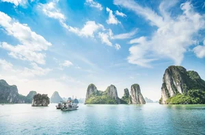 Ha Long Bay 2024: The Complete Guide to Vietnam's UNESCO World Heritage Site - image 2