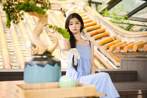 YiTuYu Art Language Vol.10394: Ai Qing Photography Series - 26 High-Quality Portraits - image 19