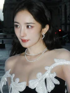 Yang Mi Shines at Paris Fashion Week: A Showcase of Elegance and Style - image 6