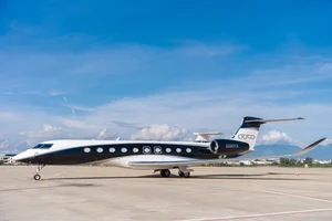 Ultra-Luxury Private Jets for Billionaires Land in Da Nang: A Glimpse into Elite Aviation - image 3
