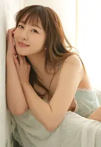 Hikari Aozora: Radiant Beauty & Authentic Charm in Real Feel Part01 - image 8