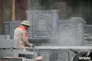 The Dusty Village of the Heritage City: A Glimpse into Traditional Craft and Resilience - image 2